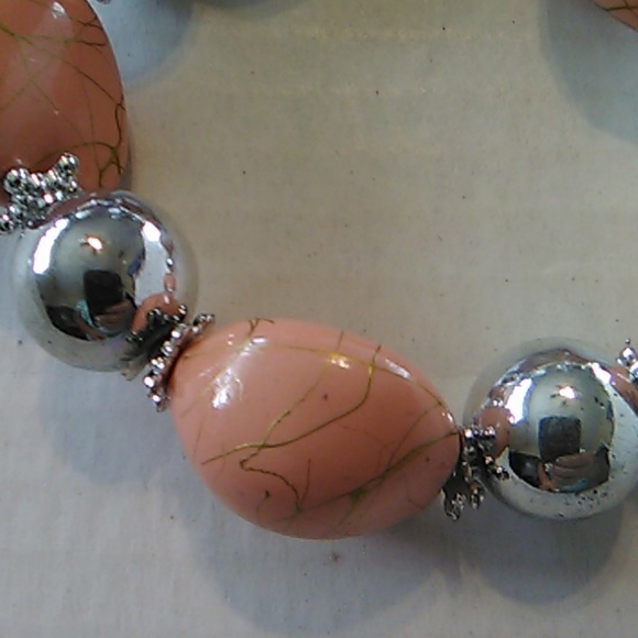 Nwt Peach and Silver Bracelet - Picture 3 of 5